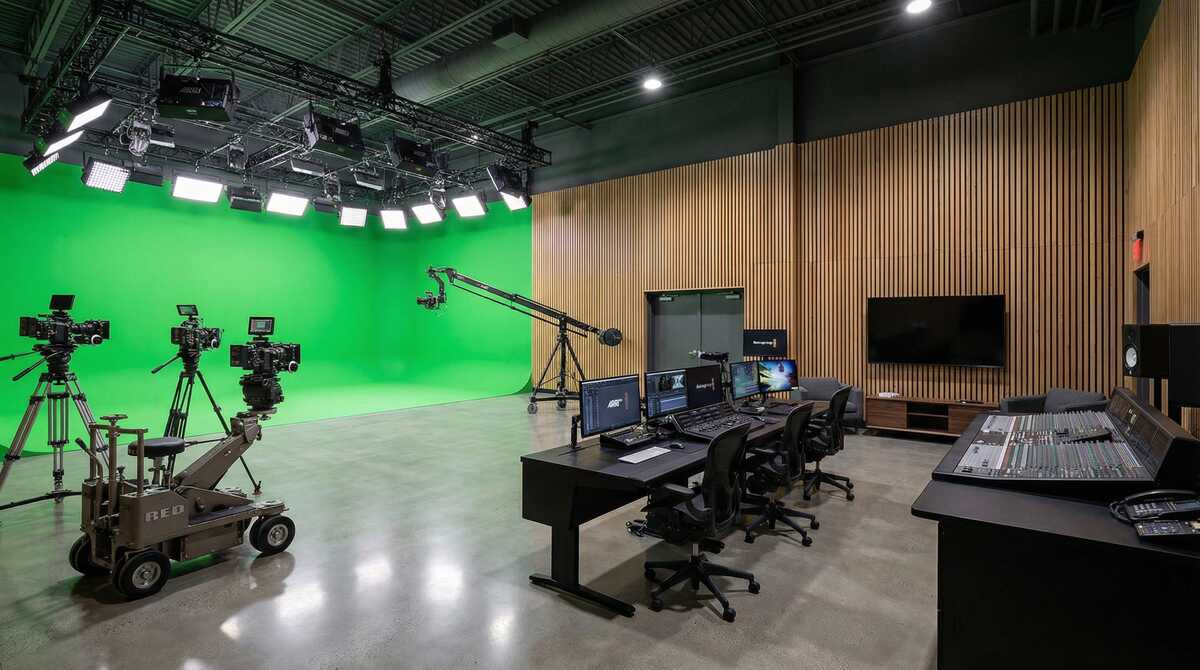 海角社区影视制作工作室